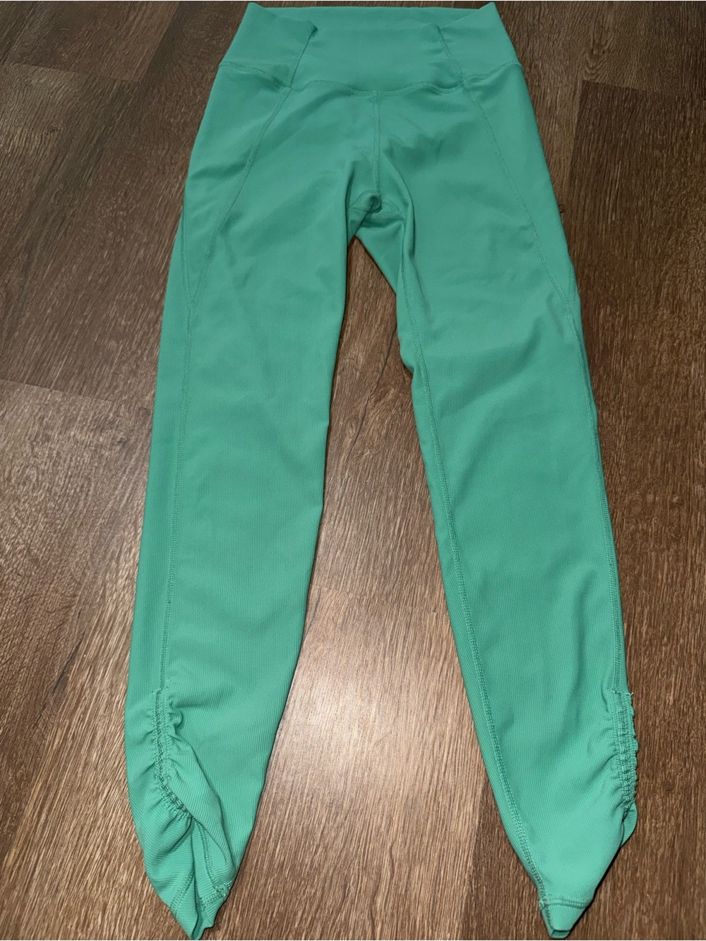 Wilo the Label Women's Ribbed Leggings Light Green Rouched Leg 7/8 Size S